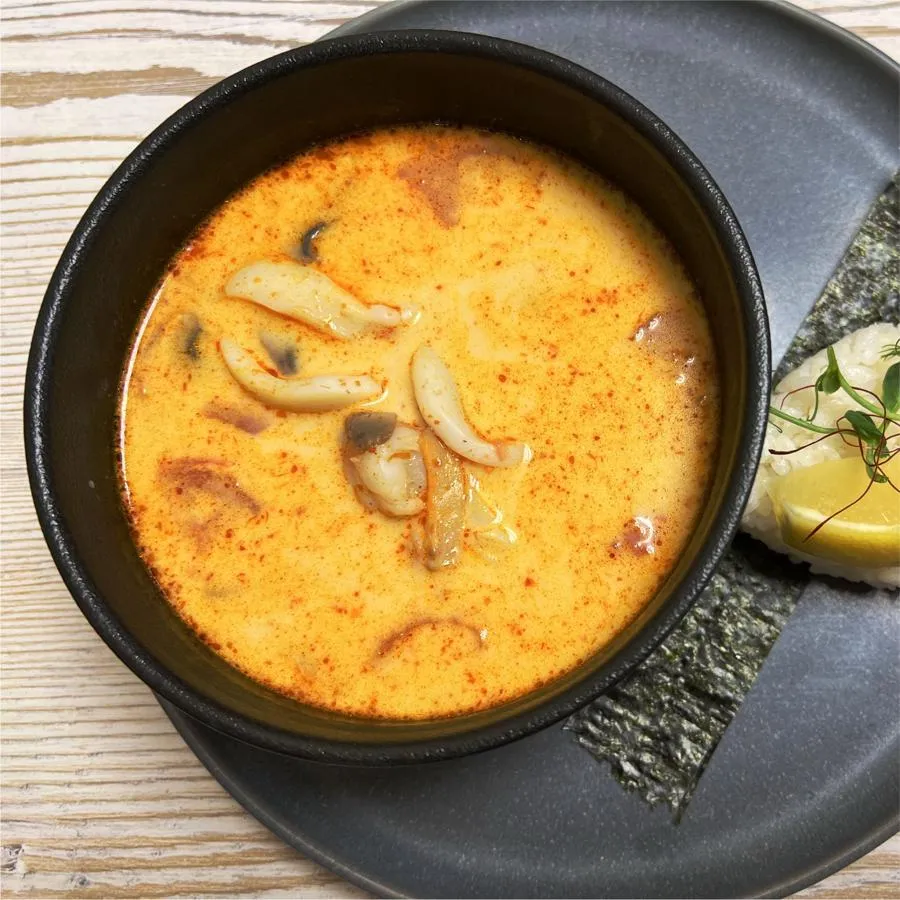 том-ям с креветками